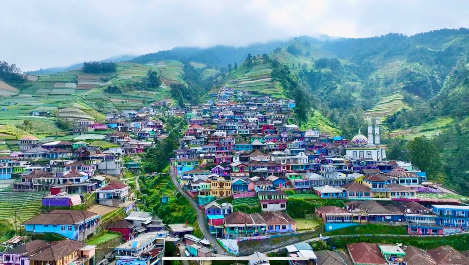 Melepas Penat ke Nepal van Java